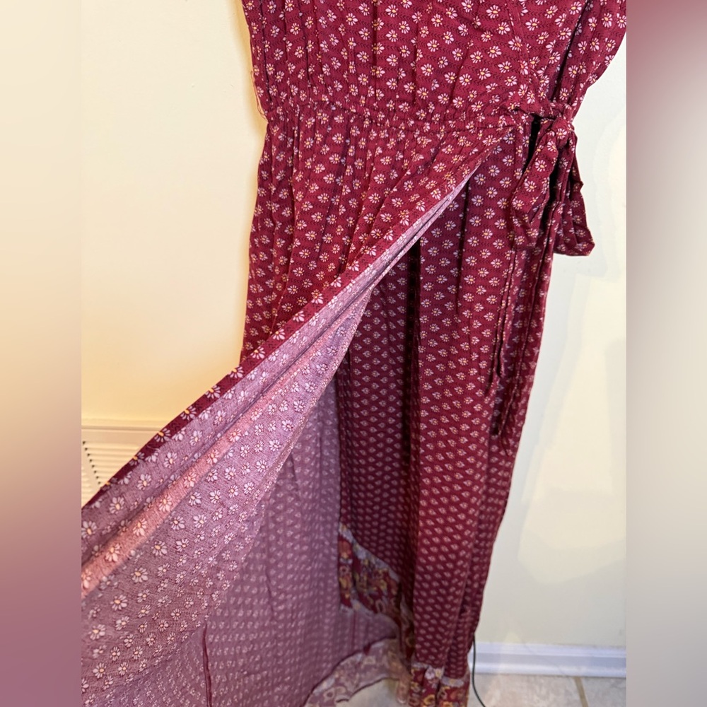 Band of Gypsies Burgundy Floral Maxi Dress *GREAT USED CONDITION* - Picture 6 of 11